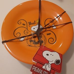 Snoopy Halloween "Boo" plates, set of 4.